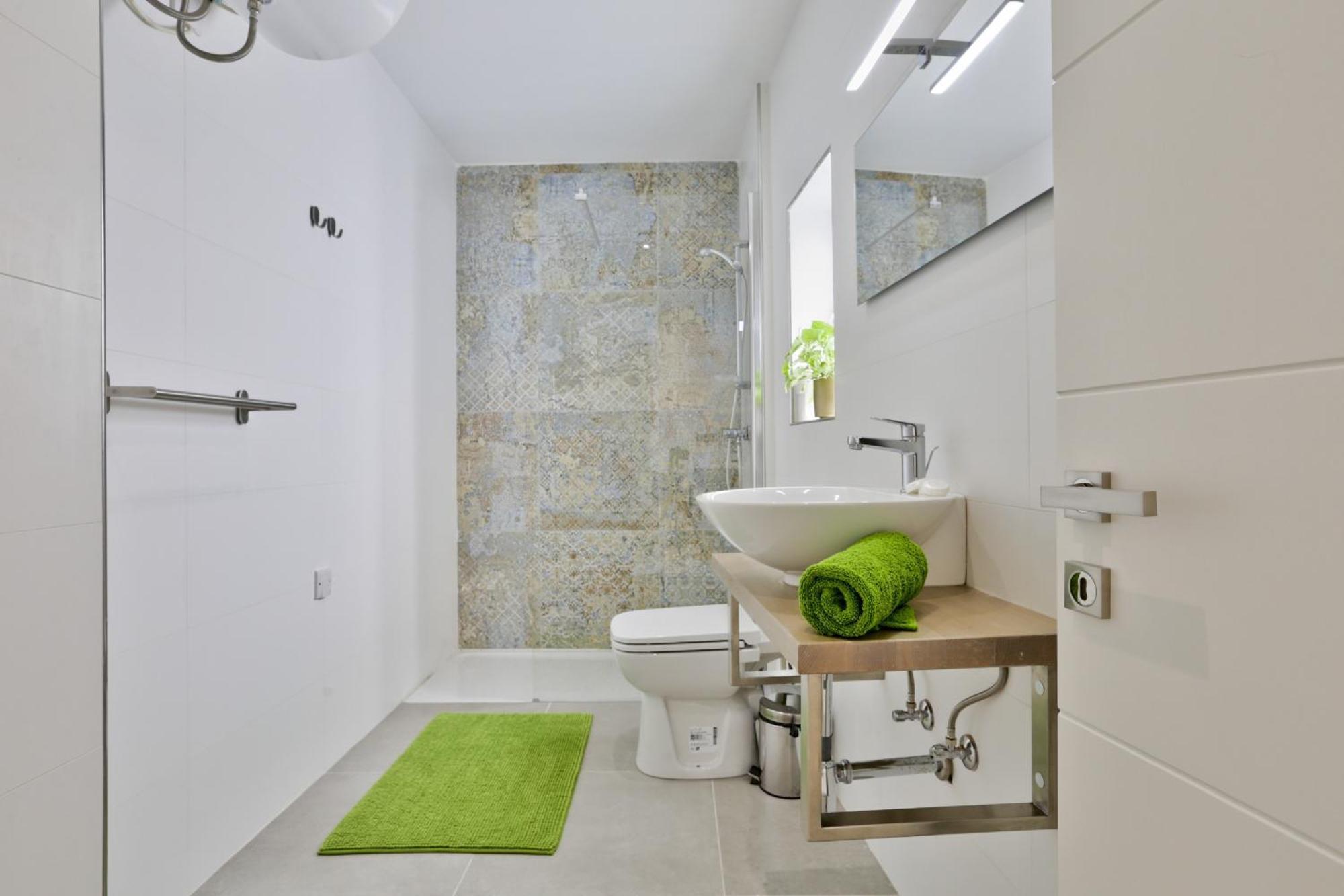 Exquisite 3-Bedroom Duplex Penthouse With Jacuzzi In Valletta Centre 外观 照片