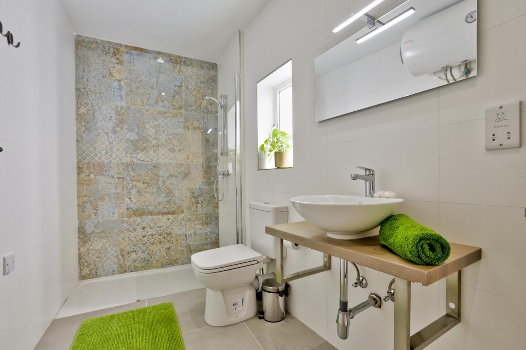 Exquisite 3-Bedroom Duplex Penthouse With Jacuzzi In Valletta Centre 外观 照片